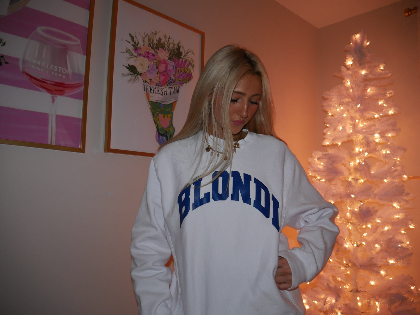 BLONDI varsity crewneck