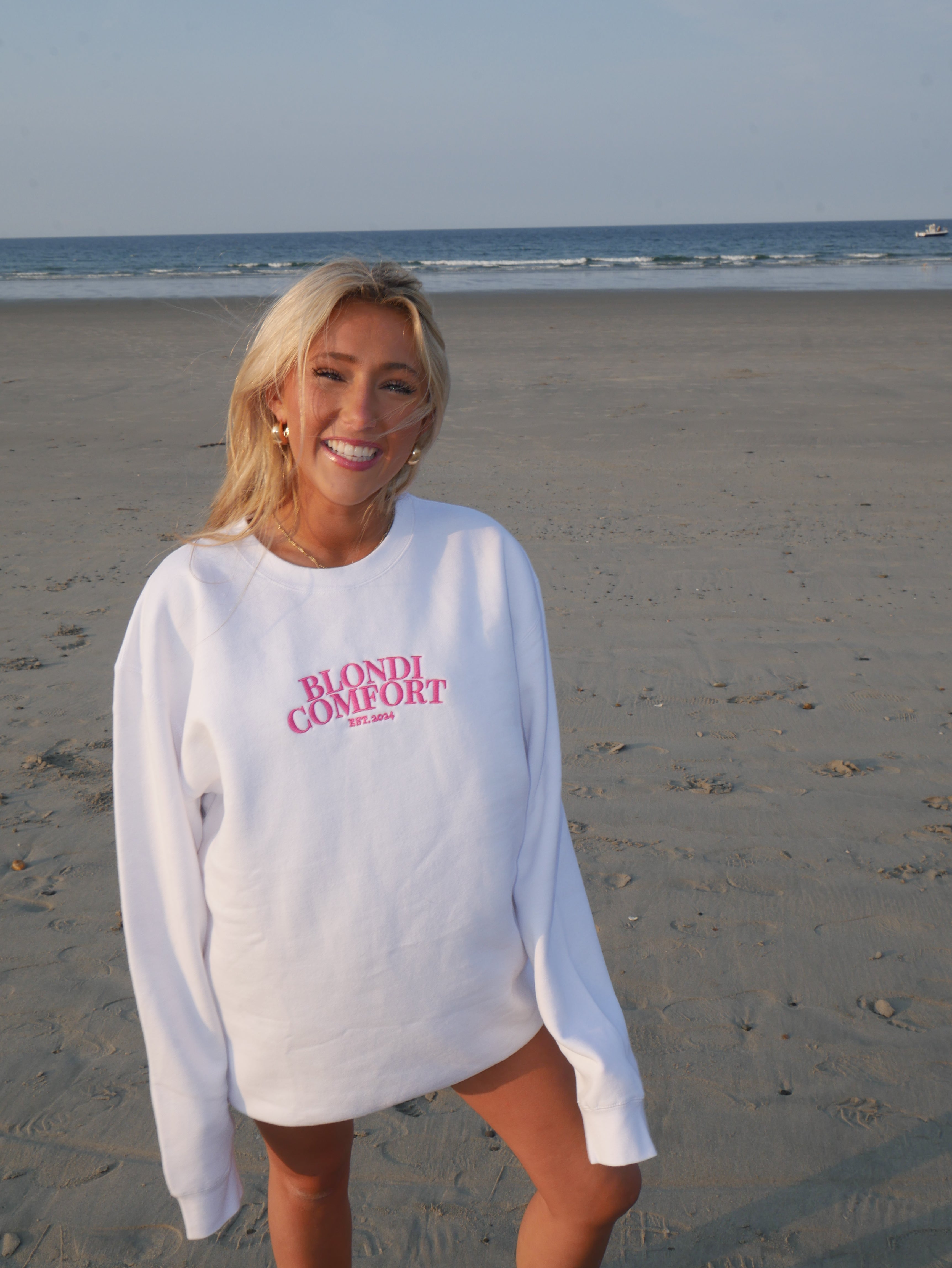 EST. Crewneck